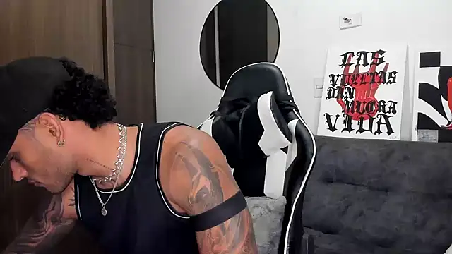 Alessandro Vanni online show from October 8, 1:36 am