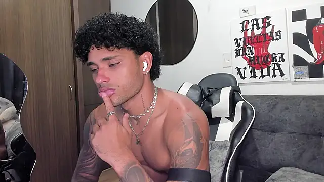 Alessandro Vanni online show from February 26, 3:27 am