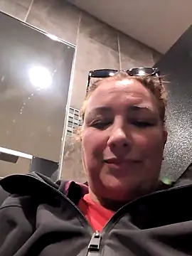 Canadian BBW online show from February 27, 7:04 pm