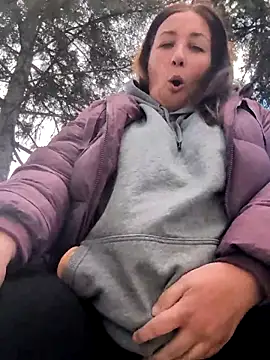 Canadian BBW online show from March 21, 9:45 pm