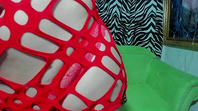 Snapshot of mia_beatles chatting on March 3, 6:44 pm mia beatles online show from March 3, 6:44 pm