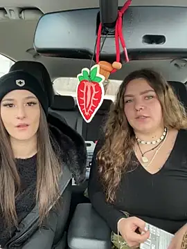 joanaelaa online show from February 4, 12:00 pm