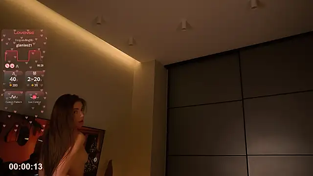  Miss Johansson  online show from December 23, 9:18 pm