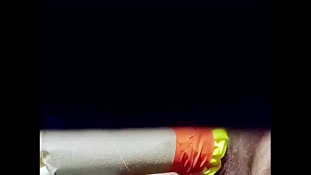 Snapshot of hairyuncut00 chatting on February 16, 12:52 am hairyuncut00 online show from February 16, 12:52 am