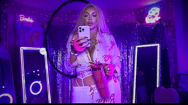 bimbotwerkqueen online show from December 21, 5:03 am