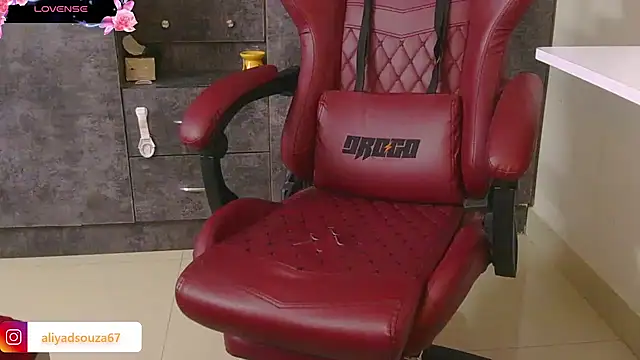 aliyadsouza online show from March 18, 8:26 pm