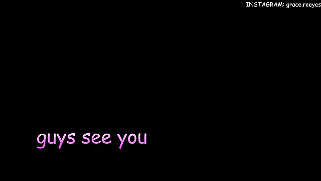 pamela reyes  online show from March 9, 9:03 pm