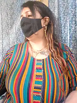 Snapshot of cute-tanvi chatting on February 8, 2:04 am cute-tanvi online show from February 8, 2:04 am