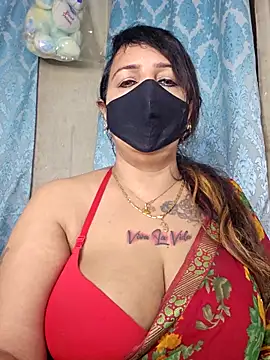 Snapshot of cute-tanvi chatting on November 21, 1:04 am cute-tanvi online show from November 21, 1:04 am