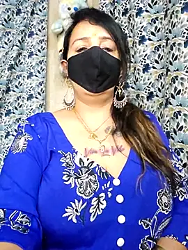 cute-tanvi online show from February 3, 12:53 am