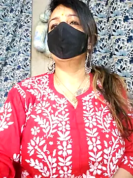 cute-tanvi online show from February 5, 12:59 am