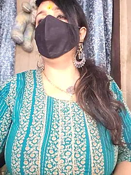 cute-tanvi online show from April 21, 12:45 am