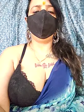 cute-tanvi online show from April 24, 12:46 am