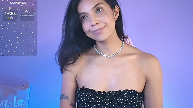 lilassoul8  online show from February 25, 4:35 am