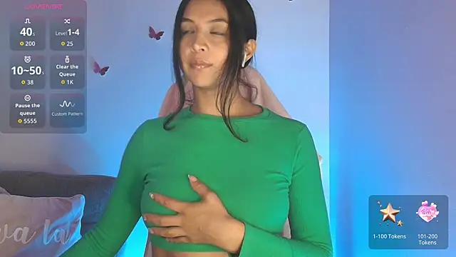 lilassoul8  online show from October 14, 4:35 am