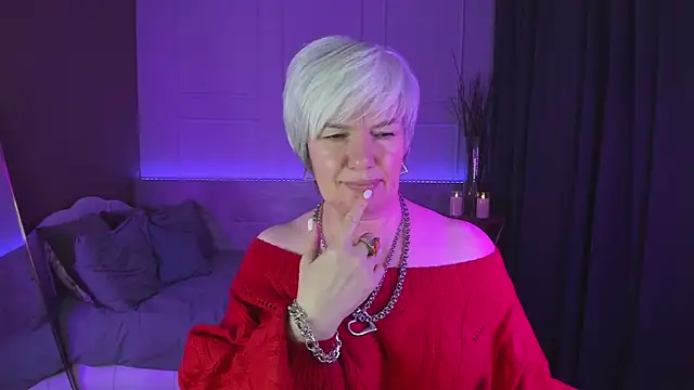 Snapshot of CarmenSoft chatting on December 5, 3:48 am CarmenSoft online show from December 5, 3:48 am