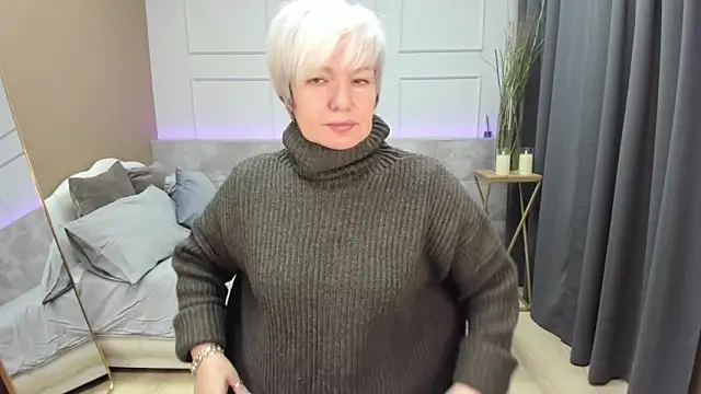 Snapshot of CarmenSoft chatting on January 10, 8:37 pm CarmenSoft online show from January 10, 8:37 pm