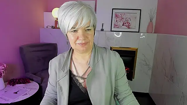 Snapshot of CarmenSoft chatting on January 20, 3:15 am CarmenSoft online show from January 20, 3:15 am