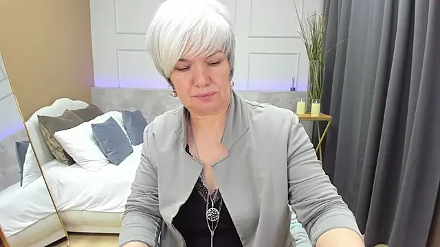 Snapshot of CarmenSoft chatting on January 25, 2:58 am CarmenSoft online show from January 25, 2:58 am