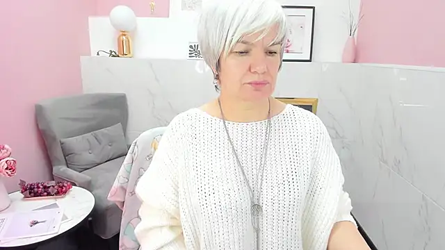 Snapshot of CarmenSoft chatting on January 27, 12:01 am CarmenSoft online show from January 27, 12:01 am