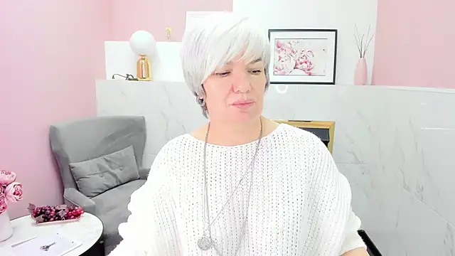 Snapshot of CarmenSoft chatting on January 29, 12:12 am CarmenSoft online show from January 29, 12:12 am