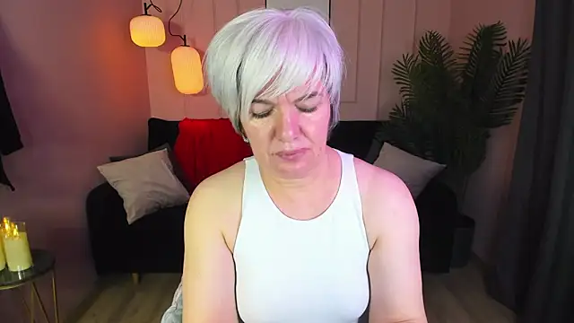 Snapshot of CarmenSoft chatting on February 10, 2:30 am CarmenSoft online show from February 10, 2:30 am