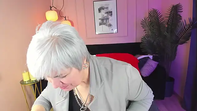 Snapshot of CarmenSoft chatting on February 14, 11:53 pm CarmenSoft online show from February 14, 11:53 pm