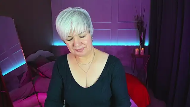 Snapshot of CarmenSoft chatting on February 17, 11:53 pm CarmenSoft online show from February 17, 11:53 pm