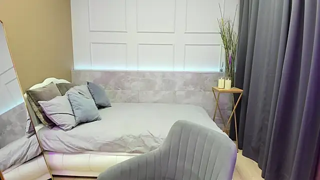 Snapshot of CarmenSoft chatting on February 23, 8:44 pm CarmenSoft online show from February 23, 8:44 pm