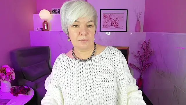 Snapshot of CarmenSoft chatting on March 4, 8:38 pm CarmenSoft online show from March 4, 8:38 pm