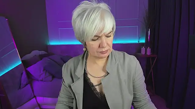 Snapshot of CarmenSoft chatting on March 14, 11:43 pm CarmenSoft online show from March 14, 11:43 pm