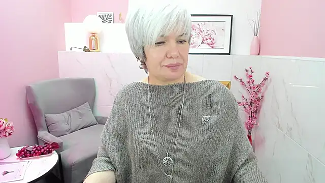 Snapshot of CarmenSoft chatting on March 22, 12:06 am CarmenSoft online show from March 22, 12:06 am