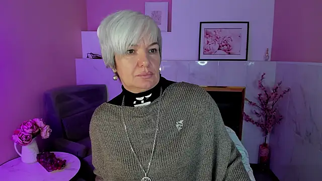 Snapshot of CarmenSoft chatting on October 6, 9:01 pm CarmenSoft online show from October 6, 9:01 pm