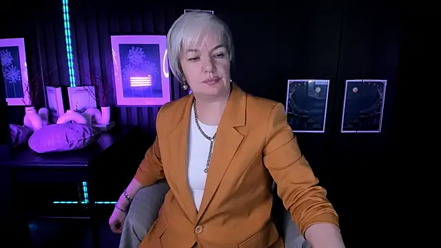 CarmenSoft online show from July 15, 9:14 am