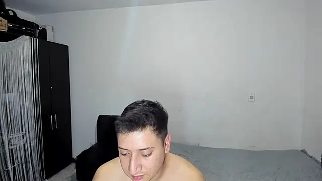 Snapshot of ares_sexxx chatting on May 22, 10:26 pm ares sexxx online show from May 22, 10:26 pm
