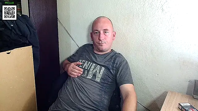 Snapshot of Johan___Barker chatting on December 3, 7:00 pm Johan Barker online show from December 3, 7:00 pm