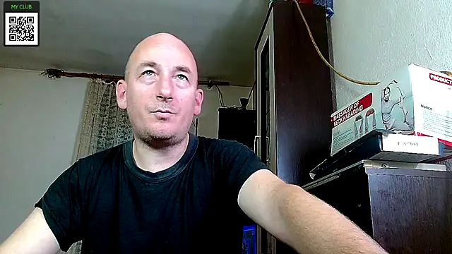 Snapshot of Johan___Barker chatting on December 18, 4:49 pm Johan Barker online show from December 18, 4:49 pm