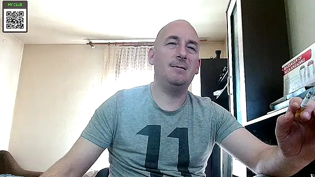 Snapshot of Johan___Barker chatting on January 31, 12:29 pm Johan Barker online show from January 31, 12:29 pm