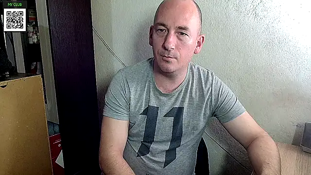 Snapshot of Johan___Barker chatting on February 6, 4:36 pm Johan Barker online show from February 6, 4:36 pm