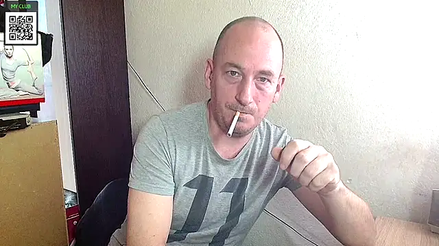 Snapshot of Johan___Barker chatting on February 10, 2:16 pm Johan Barker online show from February 10, 2:16 pm