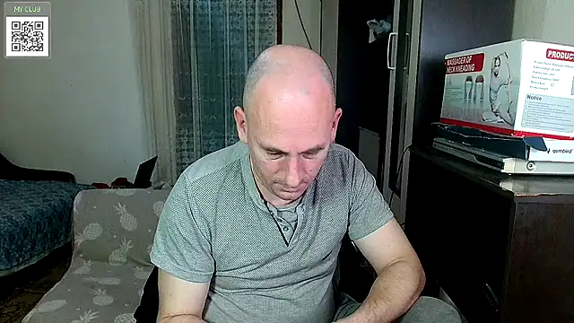 Snapshot of Johan___Barker chatting on March 3, 8:27 am Johan Barker online show from March 3, 8:27 am