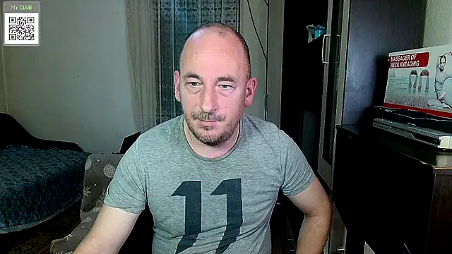 Snapshot of Johan___Barker chatting on March 12, 6:40 am Johan Barker online show from March 12, 6:40 am