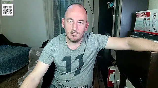 Snapshot of Johan___Barker chatting on March 12, 9:44 am Johan Barker online show from March 12, 9:44 am