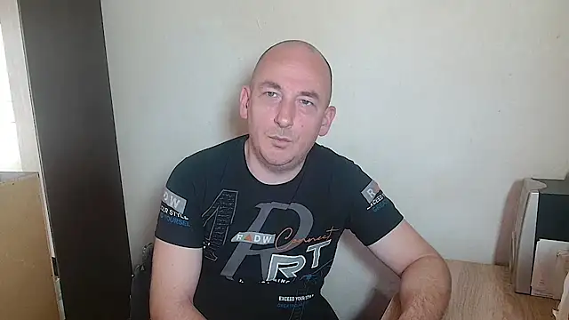 Johan   Barker online show from March 31, 10:26 am