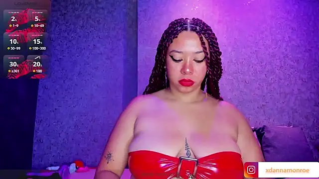 Snapshot of DanniaMonroee chatting on December 19, 11:07 am DanniaMonroee online show from December 19, 11:07 am