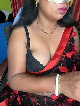Snapshot of Anushka_21 chatting on May 4, 2:40 am Anushka 21 online show from May 4, 2:40 am