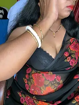 Snapshot of Anushka_21 chatting on May 7, 7:58 am Anushka 21 online show from May 7, 7:58 am