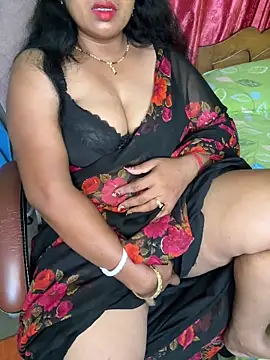 Snapshot of Anushka_21 chatting on May 18, 4:07 am Anushka 21 online show from May 18, 4:07 am