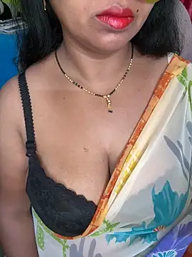 Snapshot of Anushka_21 chatting on May 24, 1:32 am Anushka 21 online show from May 24, 1:32 am