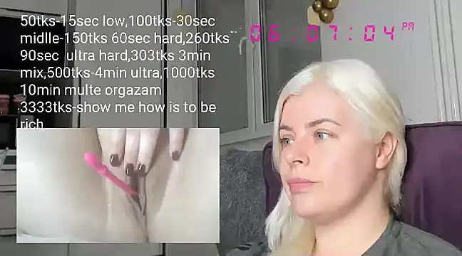 queenofthenighttt online show from February 26, 5:07 pm